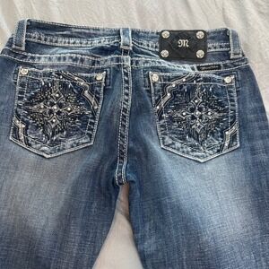Miss Me low rise Bootcut Jeans Blue Embroidered Rhinestone Pockets Womens 28x31